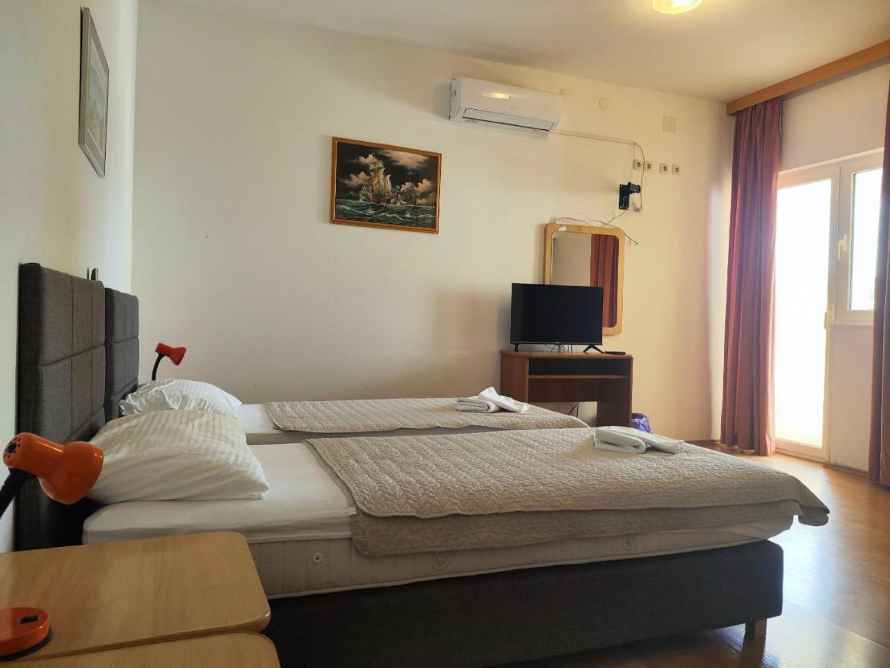 Tonino Apartments Pag Town Εξωτερικό φωτογραφία